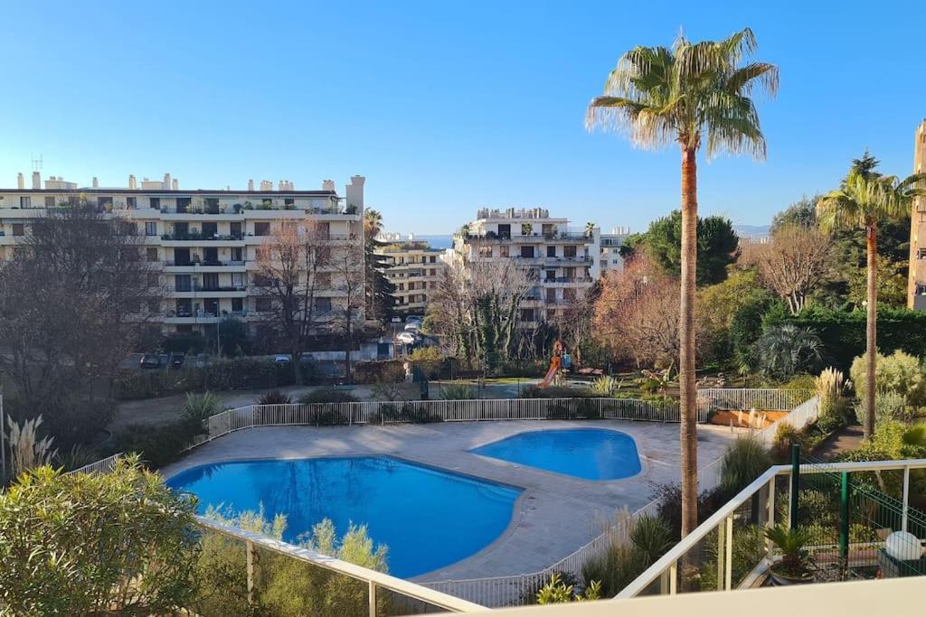 Appartement Vue Mer Sur Les Hauteurs De Nizza Kültér fotó
