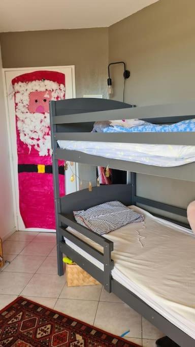 Appartement Vue Mer Sur Les Hauteurs De Nizza Kültér fotó