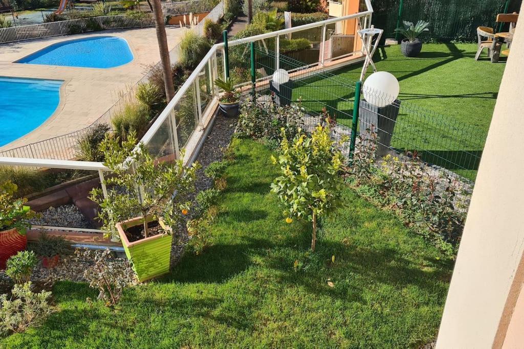 Appartement Vue Mer Sur Les Hauteurs De Nizza Kültér fotó